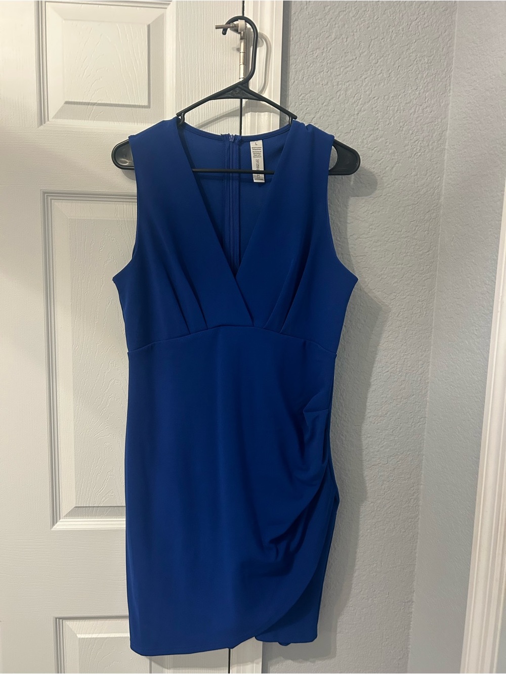 Sleeveless V-Neck Mini Dress in Royal Blue